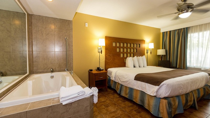 Rodeway Inn & Suites FLL Airport