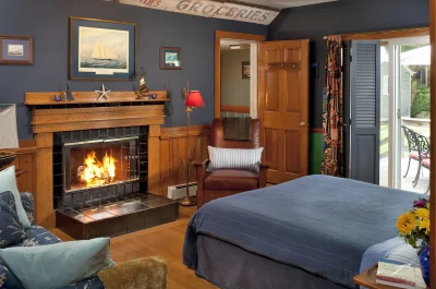 Abbey's Lantern Hill Inn 1