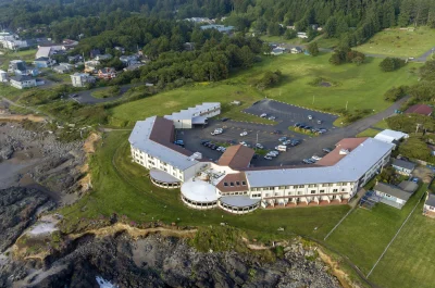 Adobe Resort, Yachats 4