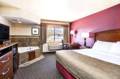 AmericInn by Wyndham Medora jacuzzi