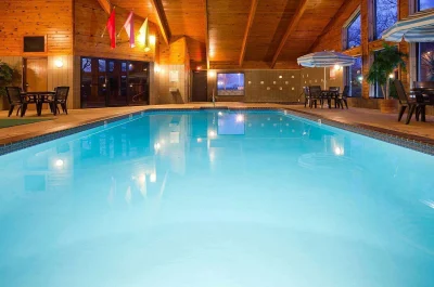 AmericInn by Wyndham West Burlington 4