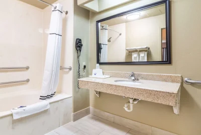 Americas Best Value Inn Houston 3
