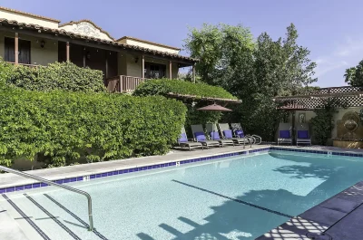 Andalusian Court 3