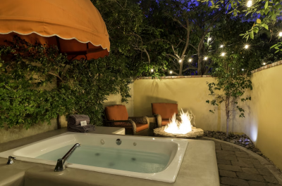 Andalusian Court jacuzzi