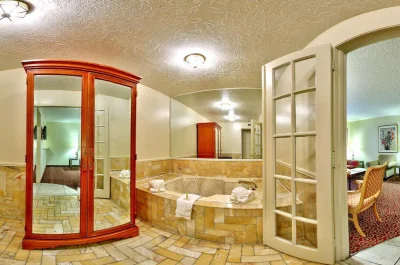 Barcelona Suites jacuzzi