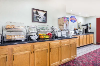 Baymont by Wyndham Bowling Green2