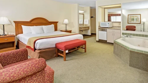 Baymont by Wyndham Indianapolis jacuzzi Baymont by Wyndham Indianapolis jacuzzi