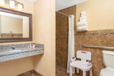 Baymont by Wyndham Lakeville 2