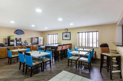 Baymont by Wyndham Louisville South I 65 323