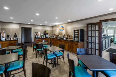 Baymont by Wyndham Pella 3