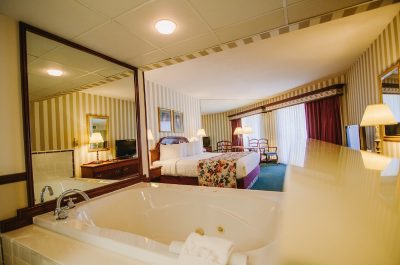 Bayshore Resort hot tub 2 Bayshore Resort hot tub 2