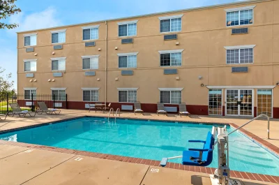 Best Western Governors Inn & Suites6