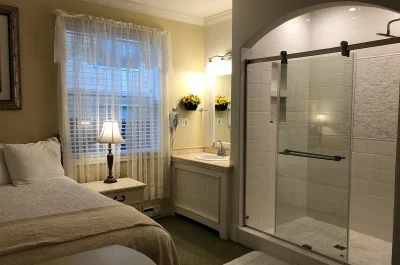 Best Western Grandma's Feather Bed 3