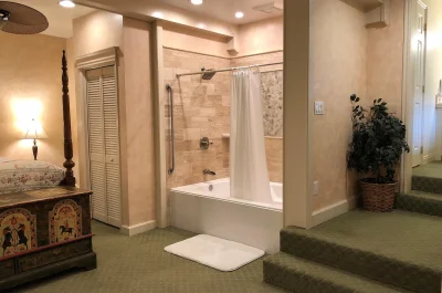 Best Western Grandma's Feather Bed jacuzzi
