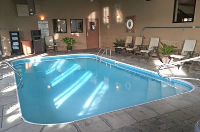 Best Western Plus Country Inn & Suites4
