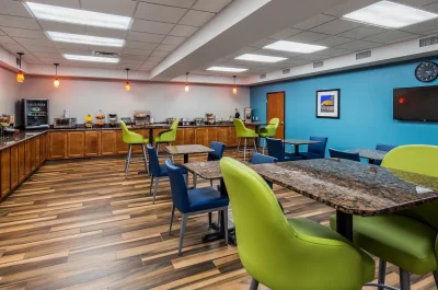 Best Western Plus Midwest City Inn & Suites 2
