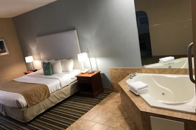 Best Western Plus New England Inn & Suites 2