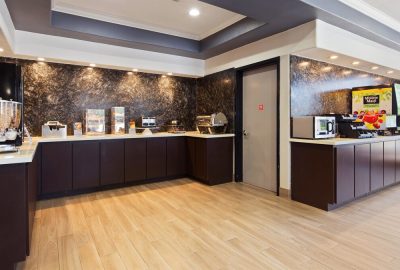 Best Western Plus North Houston Inn & Suites 2