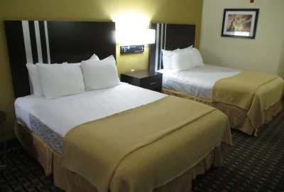 Best Western Plus Sam Houston Inn & Suites 1