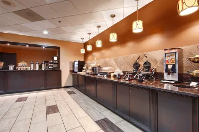Best Western Plus The Charles Hotel 3