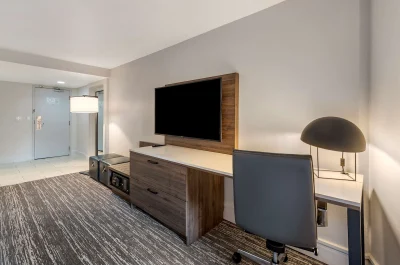 Best Western Premier Denver East 3