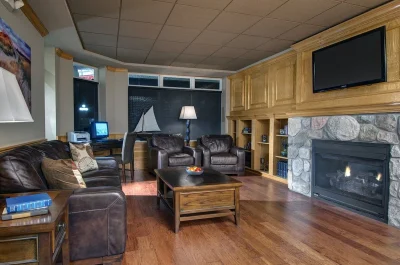 Cherry Tree Inn & Suites 3