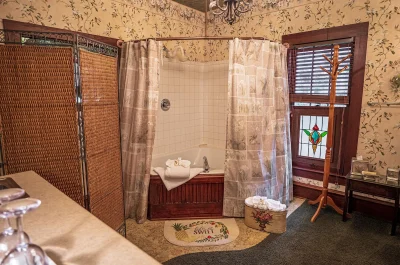 Cliff Cottage Inn 2