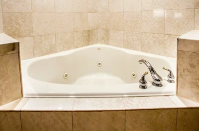 Comfort Inn And Suites 3