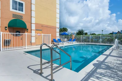 Comfort Inn Kissimmee-Lake Buena Vista South 1