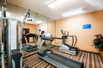 Comfort Inn & Suites 2