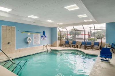 Comfort Inn & Suites Galleria 1