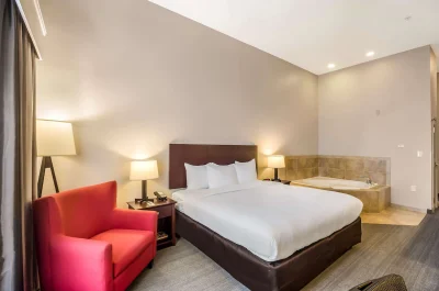 Comfort Inn & Suites jacuzzi