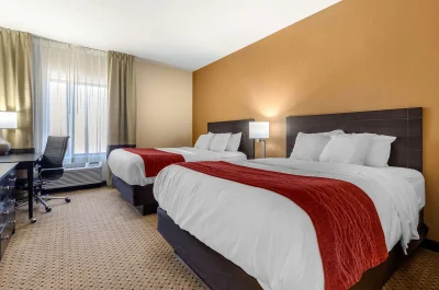Comfort Inn _ Suites Kenosha 1