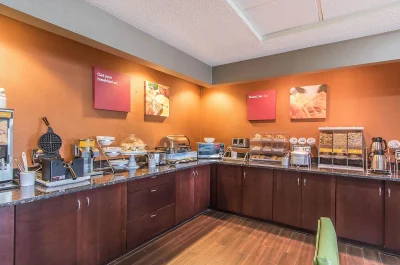 Comfort Suites 1