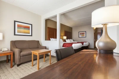 Comfort Suites 3