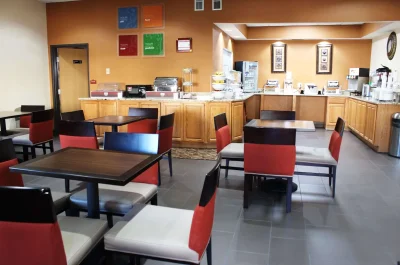 Comfort Suites Kansas City 2