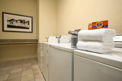 Country Inn & Suites by Radisson, Brockton (Boston), MA 2