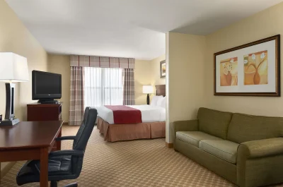 Country Inn & Suites by Radisson, Dothan, AL 1