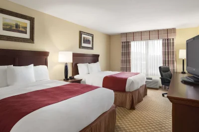 Country Inn & Suites by Radisson, Dothan, AL 3