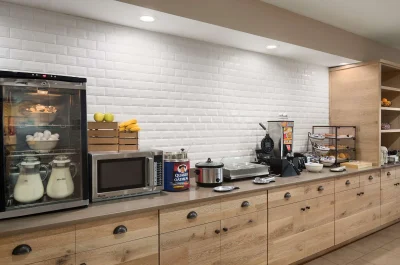 Country Inn & Suites by Radisson, Louisville South, KY3