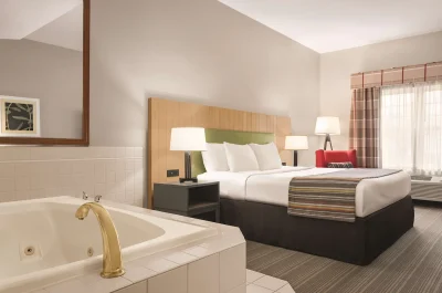 Country Inn & Suites by Radisson jacuzzi Country Inn & Suites by Radisson jacuzzi