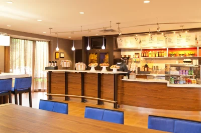 Courtyard by Marriott Hartford Manchester 2