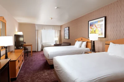 Crystal Inn Hotel & Suites - West Valley City 2