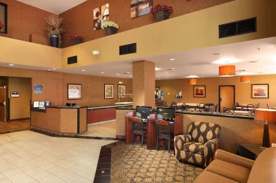 Crystal Inn Hotel & Suites - West Valley City 3