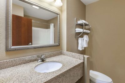 Days Inn by Wyndham Central City3