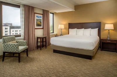 DoubleTree by Hilton Portland 2