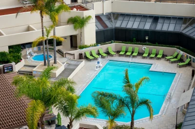 DoubleTree by Hilton San Jose 1