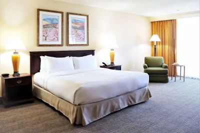 DoubleTree by Hilton San Jose 4