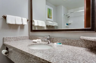 Drury Inn & Suites 3