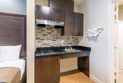 Econo Lodge Inn & Suites Houston Willowbrook 5